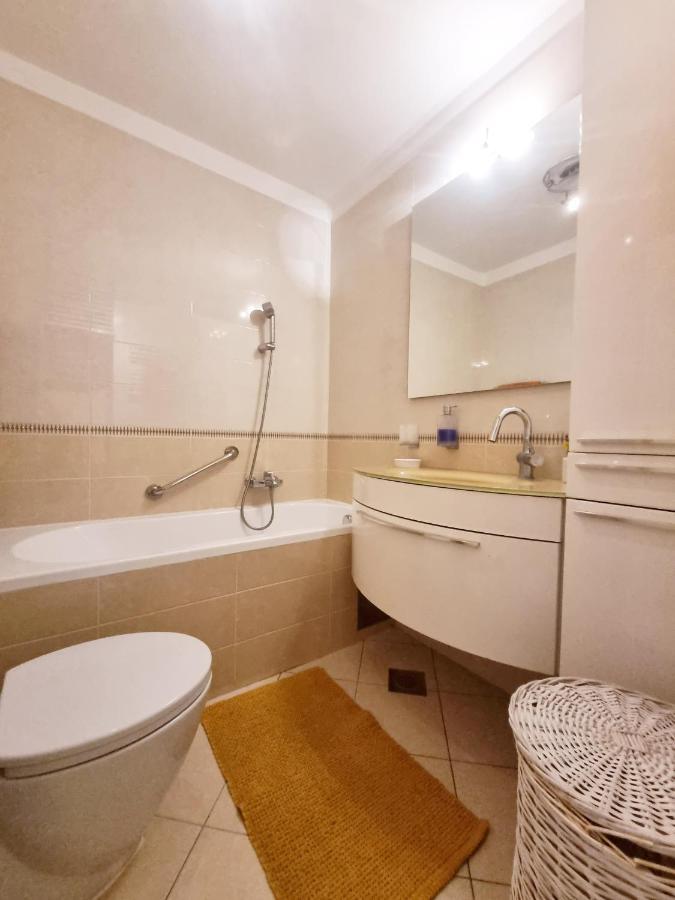 Apartment Rijeka With Sea View Kültér fotó